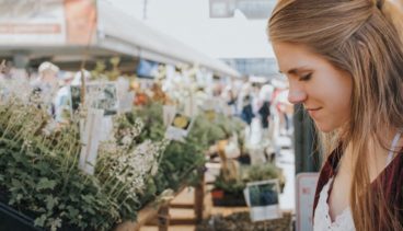 5 garden centres and nurseries in Airdrie to ensure your Southpoint garden is flourishing